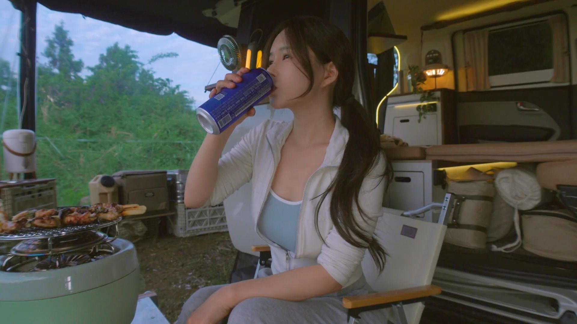 一抹青色入夏来 “青·韵”特展亮相成都金沙